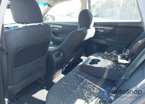 2015 Nissan Altima 2.5 Sv z USA, uszkodzony, nr VIN 1N4AL3AP7FC192961